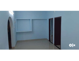 5.86 land with house for sale nearPunnakkamughal ashravam road