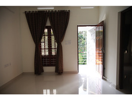 Amazing 4 Bed Room Villa with car parking for Sale in Puliyarakonam