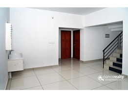 7 cent with  2 story house near bathery @ 68 lakh.