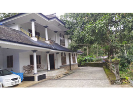 5 Shops Commercial Building & 4 BHK House for sale near Punalur-moovattupuzha National Highway