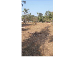 105 cents land with 2000 sqft house for sale near edamuttam center NH 17