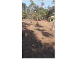 105 cents land with 2000 sqft house for sale near edamuttam center NH 17