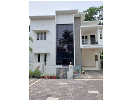 5.22 cents  land and 1840SQFT house for sale at Cheranalloor ernakulam