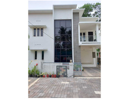 5.22 cents  land and 1840SQFT house for sale at Cheranalloor ernakulam