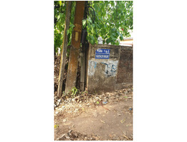 4 Room Building Quarters sale  in podikundu, Kannur, Kerala.