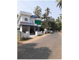 7.5 CENTS OF LAND AND 3100 SQFT BUILDING FOR SALE AT KALLUR  ANNAMANADA, THRISSUR.