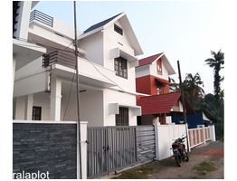 Independent house for sale in Kakkanad Irumbanam 1450 sq.ft