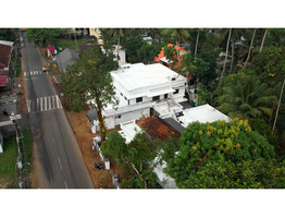 57 cent Land with 3 houses and 7 shops sale at kayamkulam town ,Alapuzha