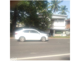 land with house sale at Pappinisseri ,Kannur