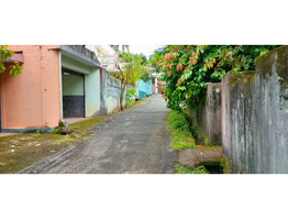 7.25 cent land with house sale at Pongumoodu , Thiruvananthapuram.