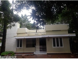 2bhk House for rent near Irinjalakkuda railway station