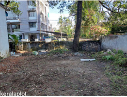 2 Cents of commercial plot with road front at Poonithura