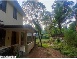 33 cent LAND WITH HOUSE SALE AT  KANDANTHRA, PERUMBAVOOR