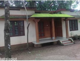 21 സെൻറ് വസ്തുവും 1092 square feet വീടും വില്പനയ്ക്ക്.