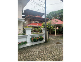 7.62 cents land with 2000 sqft. villa for sale kadavanthara, Kochi.