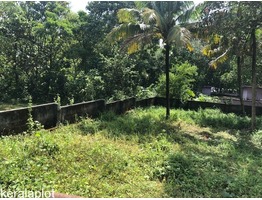 15 cents of Residential plot with compound wall -4 km from Athani airport junction