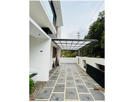 5 1/2 cent land with 2350 sqft house for sale at malayinkeezh, Thiruvananthapuram