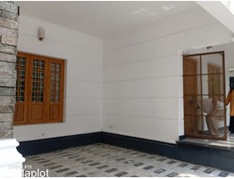 5 BHK 2700 sqft Gated villa in 5.25 Cents for sale at Vennala Ernakulam