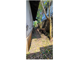 8.650 Cents of Residential Land with an old house for Sale at Tripunithura in Ernakulam.