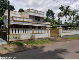 18 cent land 4 bhk house for sale at Thiruvaniyoor Ernakulam