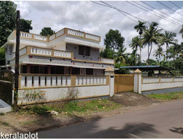 18 cent land 4 bhk house for sale at Thiruvaniyoor Ernakulam