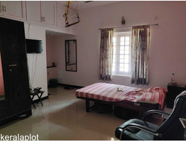 18 cent land 4 bhk house for sale at Thiruvaniyoor Ernakulam