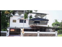 6000 sqft 3 floor commercial building for rent by heart of palakkad Town