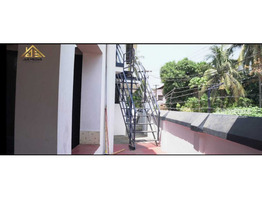 6000 sqft 3 floor commercial building for rent by heart of palakkad Town