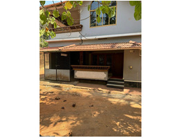 30 Cent Land With House Sale Near by Mavoor, Diamond Junction