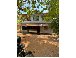 30 Cent Land With House Sale Near by Mavoor, Diamond Junction