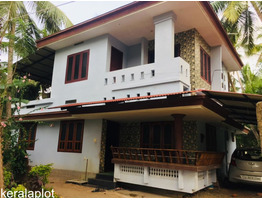 Beautiful 4bhk whith 4 bathrooms for sale near guruvayur