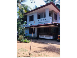 Beautiful 4bhk whith 4 bathrooms for sale near guruvayur