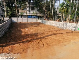 Residential land for sale Padukkad Viyyur.