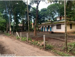 23.5 Cent land with 1200 sqft  house for sale in 3 peedika junction,Thrissur