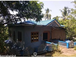 46 Cent cents land with 4BHK  House for sale at Padinjattumuri Junction